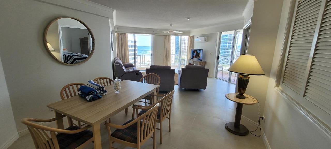 Apr Private Suites Moroccan By The Beach Gold Coast Ngoại thất bức ảnh