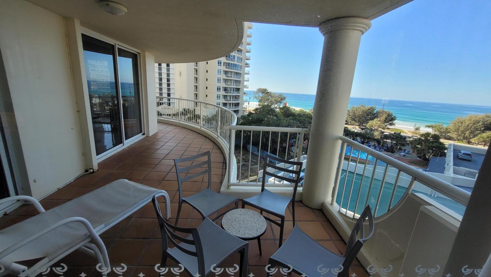 Apr Private Suites Moroccan By The Beach Gold Coast Ngoại thất bức ảnh